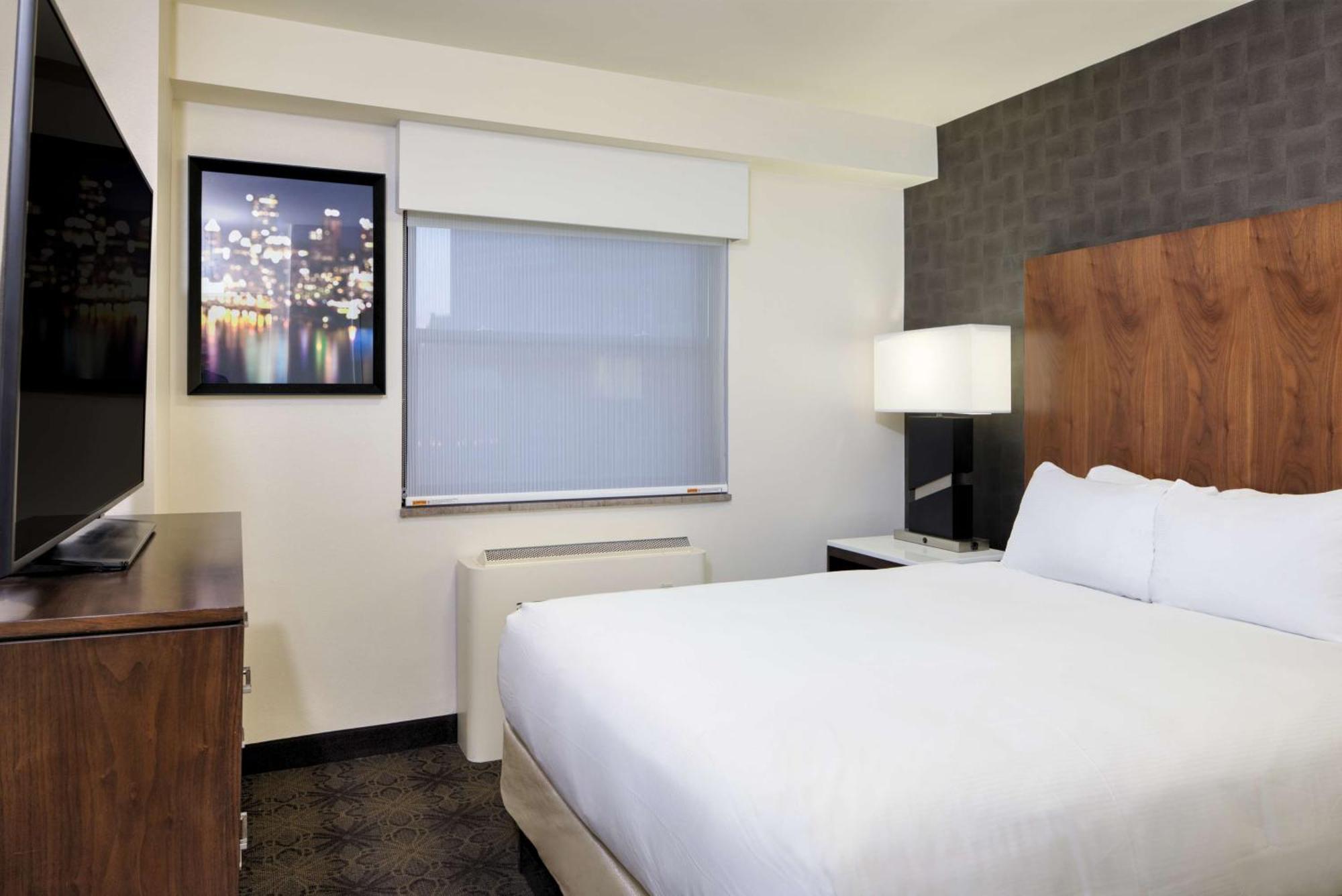 Doubletree By Hilton Hotel & Suites Pittsburgh Downtown Exterior foto